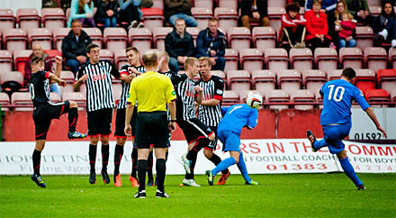 Martin Hardie free kick for Airdrie