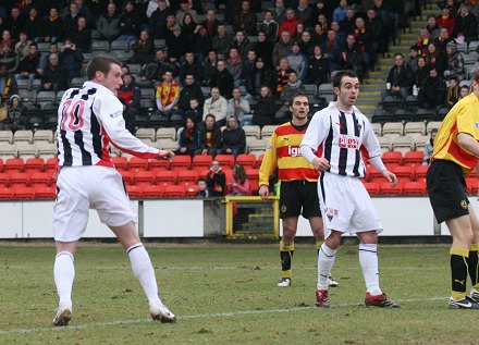 Andy Kirk scores at Firhill 14/02/09