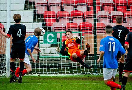 Ben Anthony puts Cowdenbeath into the lead